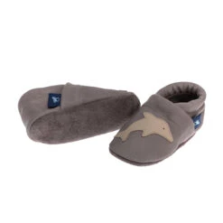 Hausschuhe / Lederpuschen Mit Delfin In Grau / Beige 8 Hausschuhe / Lederpuschen Mit Delfin In Grau / Beige -TROLLKIDS Verkäufe pantau its a small world hausschuhe lederpuschen mit delfin in grau beige 2